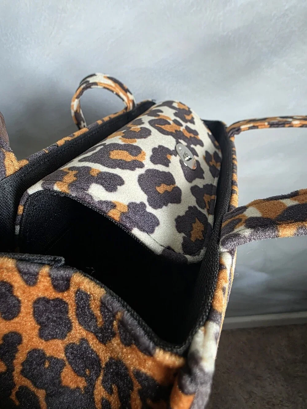 Kate Spade Icon Leopard Plush Felt Tote Shoulder Bag 10x8x4 Y2K Scene Rave